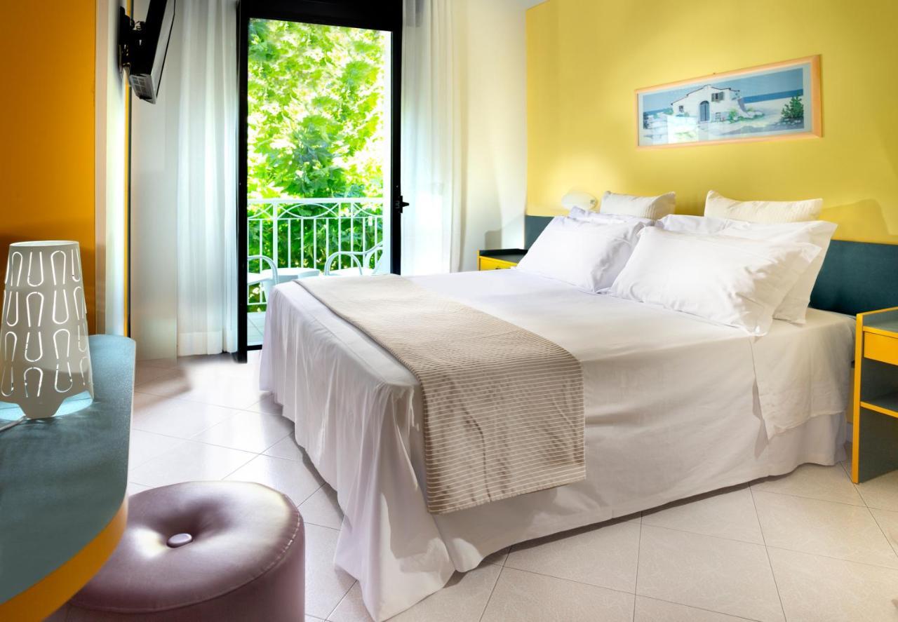 Hotel Castellucci Bellaria-Igea Marina Dış mekan fotoğraf